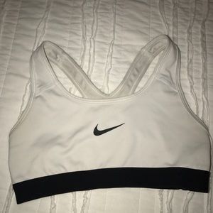 Nike sports Bra